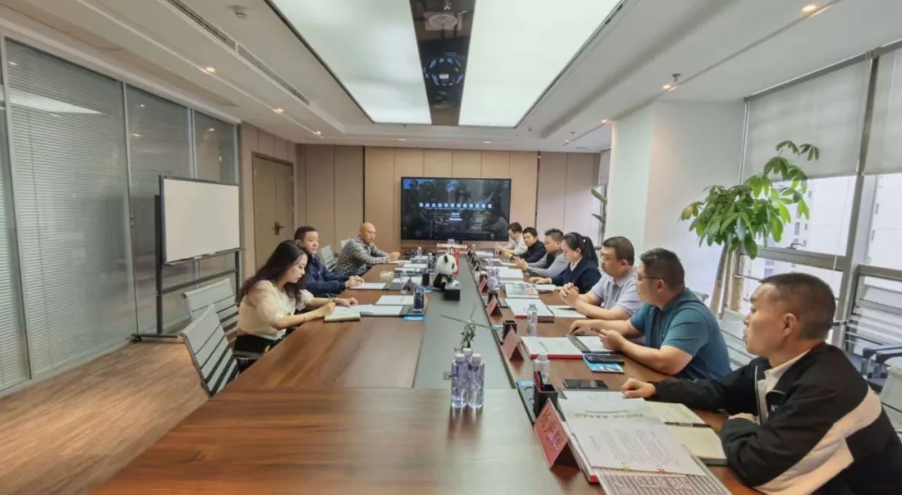 乐山市经济合作和外事局领导一行莅临雷行文化产业集团考察交流