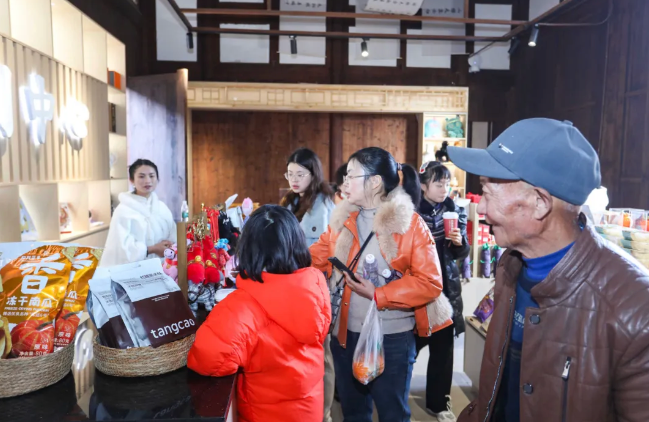 唤醒百年大院！雷行“长效运营”赋能内江糖业博物馆